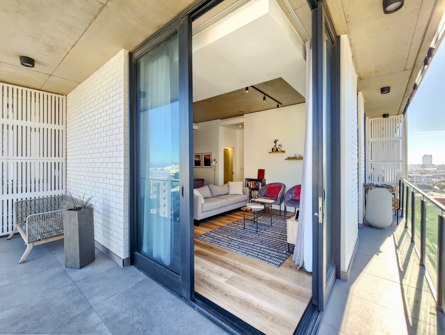 2 Bedroom Property for Sale in Sea Point Western Cape